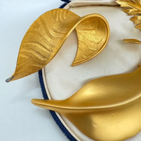 $25 each Vintage Leaf Brooch Lot
